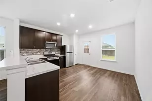 16306 Fontana Ct, Conroe, TX 77302 - Photo 8