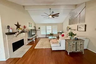 2306 Featherton Ct, Sugar Land, TX 77478 - Photo 4