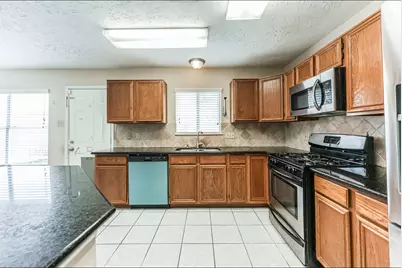 2306 Featherton Court, Sugar Land, TX 77478 - Photo 18