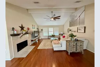 2306 Featherton Court, Sugar Land, TX 77478 - Photo 4