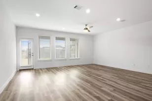 12233 City Rose Ct, Houston, TX 77047 - Photo 10