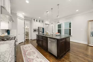 444 W 26th St, Houston, TX 77008 - Photo 12