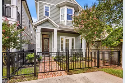 444 W 26th Street, Houston, TX 77008 - Photo 1
