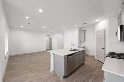 [Address not provided], Rosharon, TX 77583 - Photo 4