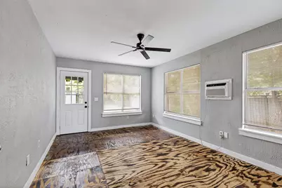 11806 E Jane Lane, Tomball, TX 77375 - Photo 8