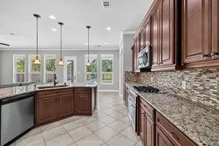 13407 Cameron Reach Dr, Tomball, TX 77377 - Photo 10