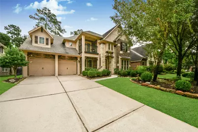 18 Blue Wildflower Place, The Woodlands, TX 77354 - Photo 2