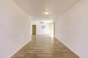 4403 Willow Beach Dr, Houston, TX 77072 - Photo 8
