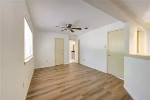 4403 Willow Beach Dr, Houston, TX 77072 - Photo 32