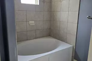 10610 Prillerman Trails Dr, Houston, TX 77016 - Photo 12