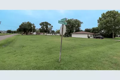 2895 Solomon Street, Port Arthur, TX 77640 - Photo 4