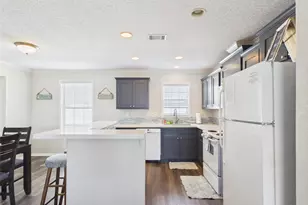 905 Meynig Dr, Crystal Beach, TX 77650 - Photo 14