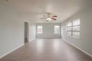 9302 Fairland Dr, Houston, TX 77051 - Photo 4