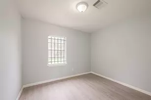 9302 Fairland Dr, Houston, TX 77051 - Photo 10