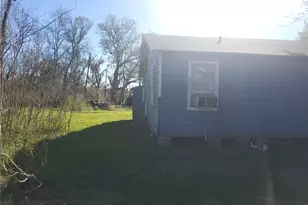 109 Carver St, West Columbia, TX 77486 - Photo 18