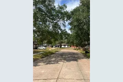 9931 Valley Mill Court, Houston, TX 77078 - Photo 6