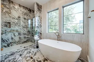 2413 Brun St, Houston, TX 77019 - Photo 12