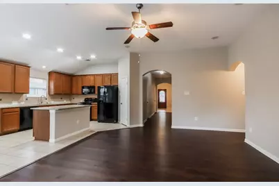 21519 Kings Bend Drive, Kingwood, TX 77339 - Photo 4