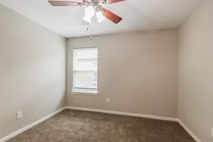 21519 Kings Bend Dr, Kingwood, TX 77339 - Photo 10