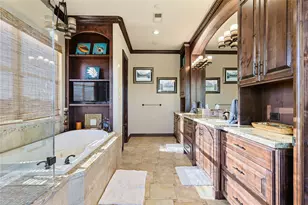 680 Villa Dr, Crystal Beach, TX 77650 - Photo 28