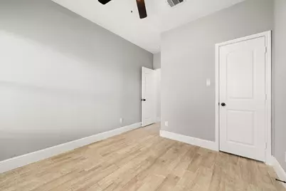 4651 Mallow Street #A/B, Houston, TX 77051 - Photo 14