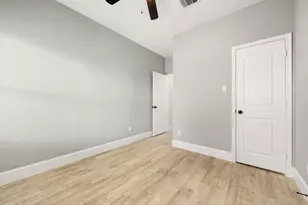 4651 Mallow St, Houston, TX 77051 - Photo 14