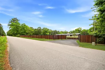 1551 County Road 318, Cleveland, TX 77327 - Photo 2