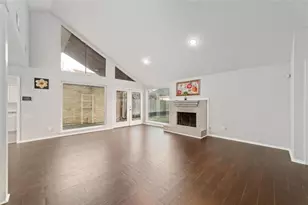 7107 Plaza Del Sol Dr, Houston, TX 77083 - Photo 6