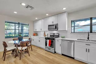 5502 Hewitt Dr Dr, Houston, TX 77092 - Photo 2