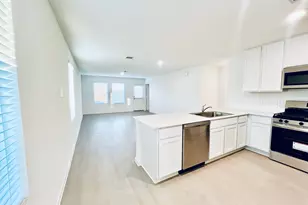 1359 Diamond Carnation Dr, Conroe, TX 77301 - Photo 4