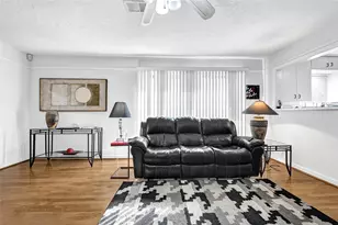 4831 Knickerbocker St, Houston, TX 77035 - Photo 22