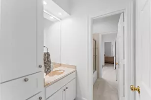 2222 Nantucket Dr, Houston, TX 77057 - Photo 24