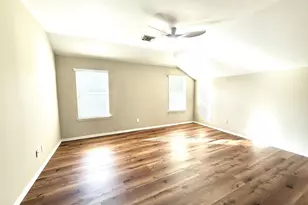 107 W Spindle Tree Cir, The Woodlands, TX 77382 - Photo 8