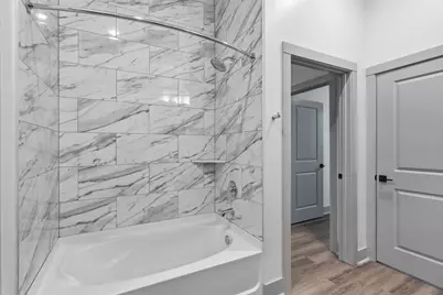 1950 Winrock Boulevard #B2, Houston, TX 77057 - Photo 14