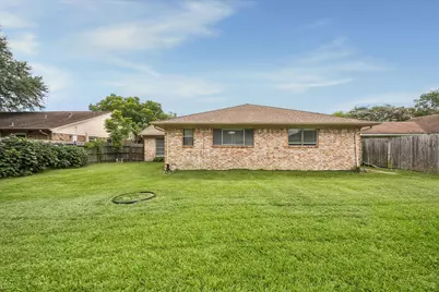 2011 Victoria Court, League City, TX 77573 - Photo 22