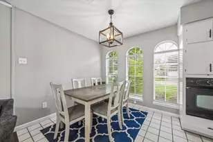 2011 Victoria Ct, League City, TX 77573 - Photo 6