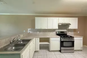 16015 Youpon Valley Dr, Houston, TX 77073 - Photo 12