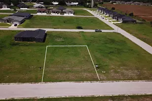 112 W Saint Francois Ave, Port Lavaca, TX 77979 - Photo 1