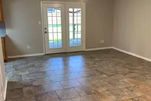1110 E Rutgers Ln, Deer Park, TX 77536 - Photo 2