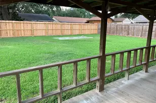 1110 E Rutgers Ln, Deer Park, TX 77536 - Photo 18