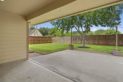 1996 Brentwood Drive, Alvin, TX 77511 - Photo 22