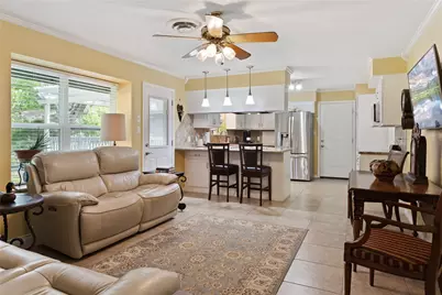 1301 Plantation Drive, Dickinson, TX 77539 - Photo 10
