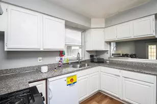 15310 Barbarossa Dr, Houston, TX 77083 - Photo 10