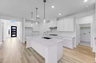 21810 Erskine Peaks Pl, Cypress, TX 77433 - Photo 2