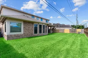 12009 Banks Run Dr, Pearland, TX 77584 - Photo 14