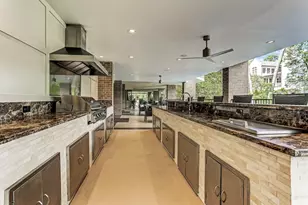 21 Briar Hollow Ln, Houston, TX 77027 - Photo 28