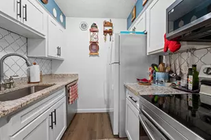 5001 Lamonte Ln, Houston, TX 77092 - Photo 2