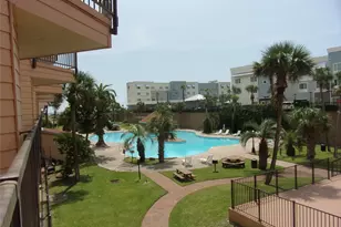 9520 Seawall Blvd, Galveston, TX 77554 - Photo 12