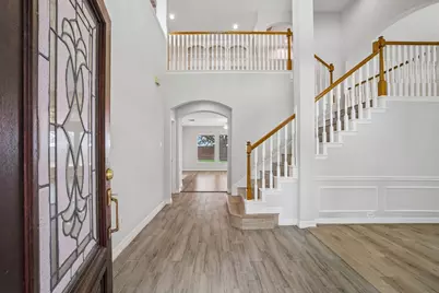 5807 Bayberry Way, Sugar Land, TX 77479 - Photo 4