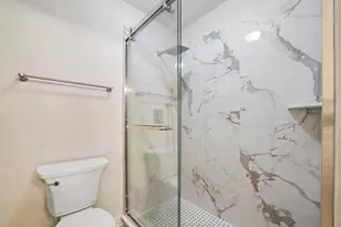 5807 Bayberry Way, Sugar Land, TX 77479 - Photo 32